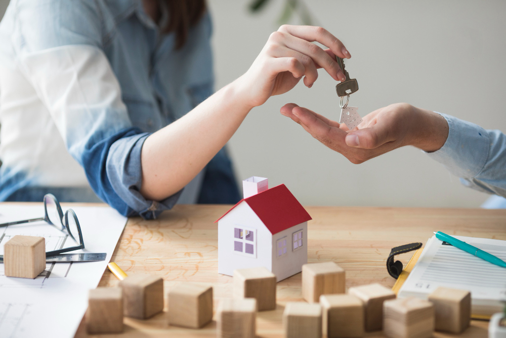 Reduce los gastos al comprar una vivienda

