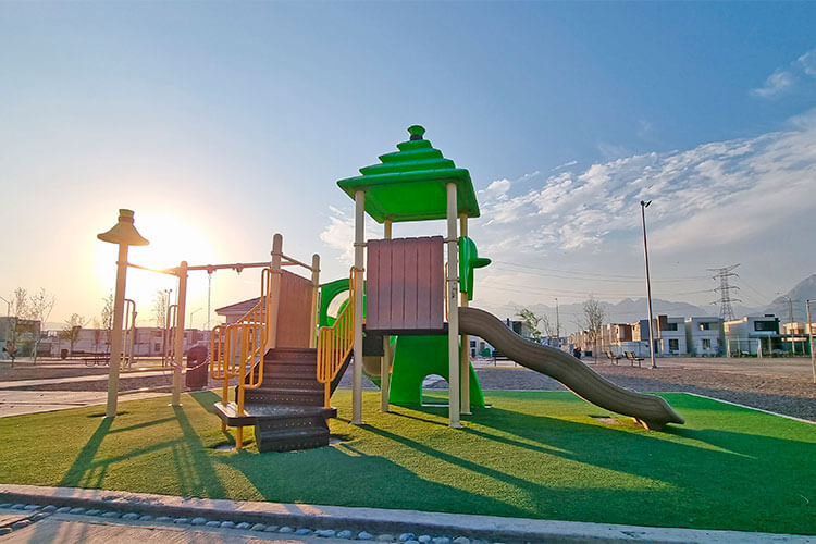 Área de juegos infantiles en Santa Fátima