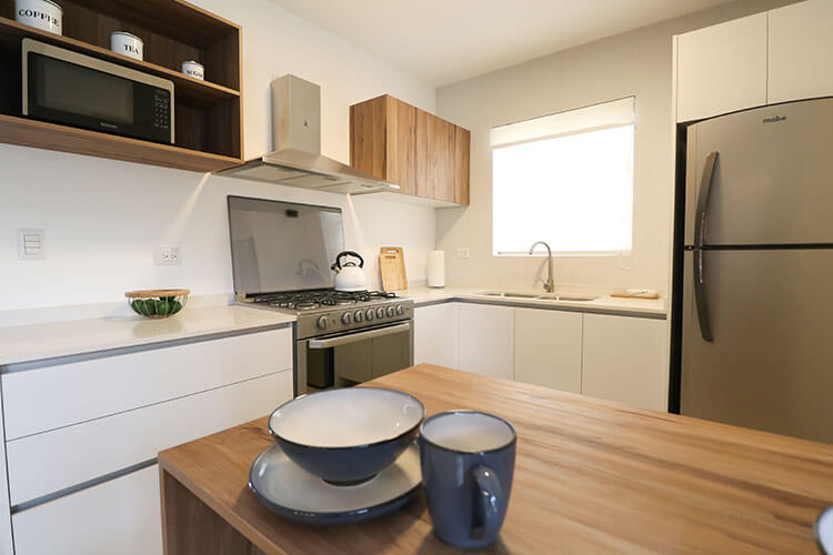 Cocina de casa modelo Ibiza VI en Kebana Residencial.